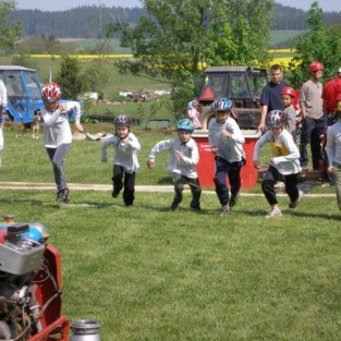 Mladí hasiči - soutěž 9. 5. 2009 Havlíčkova Borová